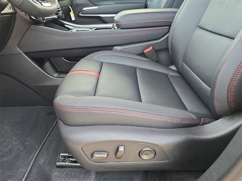 New 2026 Chevrolet Traverse RS image 30