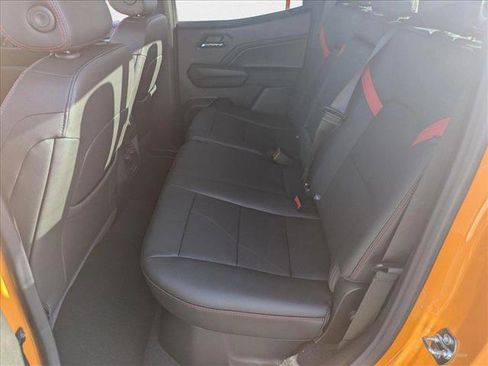 New 2025 Chevrolet Colorado Z71 w/ Midnight Edition image 15