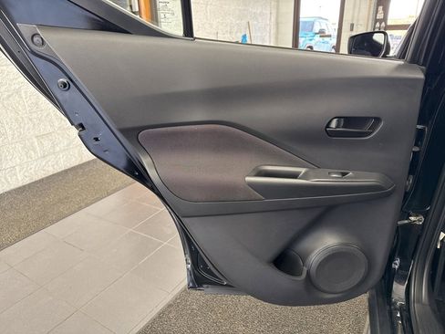 Used 2020 Nissan Kicks S image 35