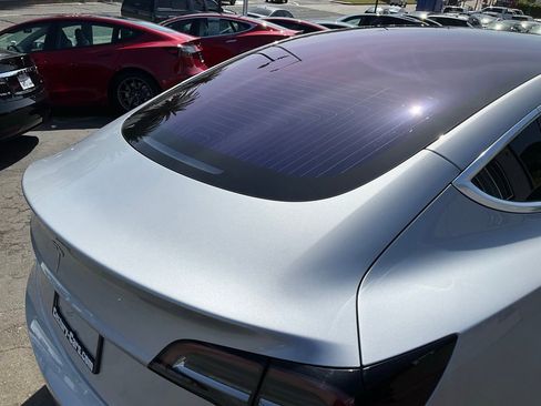 Used 2017 Tesla Model 3 Long Range image 79