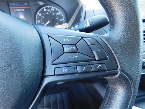 Used 2024 Nissan Altima 2.5 S FWD image 18