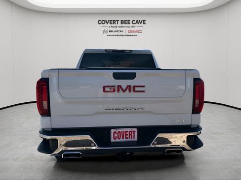 New 2026 GMC Sierra 1500 SLT image 8