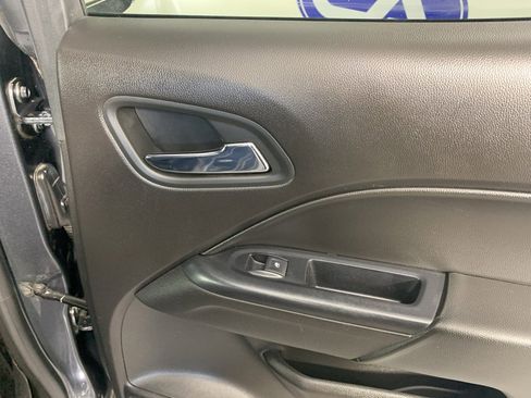 Used 2017 Chevrolet Colorado LT image 37