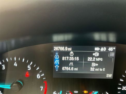 Used 2023 Ford Explorer 4WD image 12