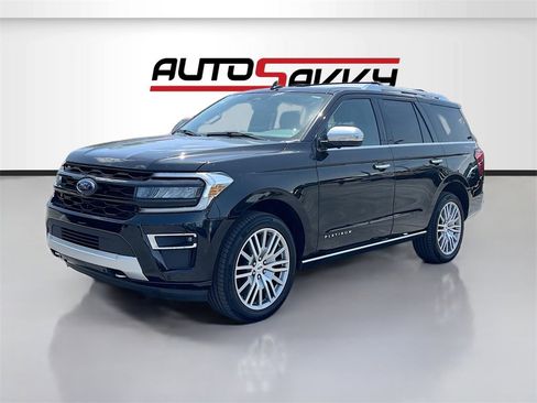 Used 2022 Ford Expedition Platinum image 3