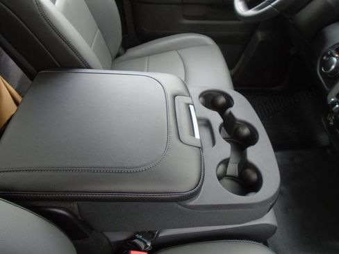 New 2024 RAM 3500 Tradesman image 15