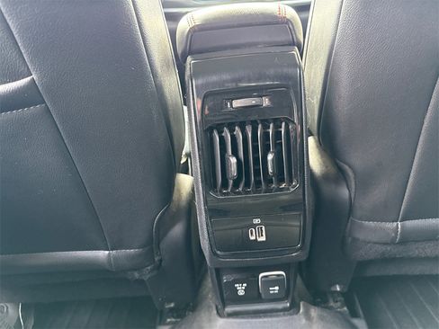 Used 2022 Jeep Compass Trailhawk w/ Trailhawk Convenience Group image 12