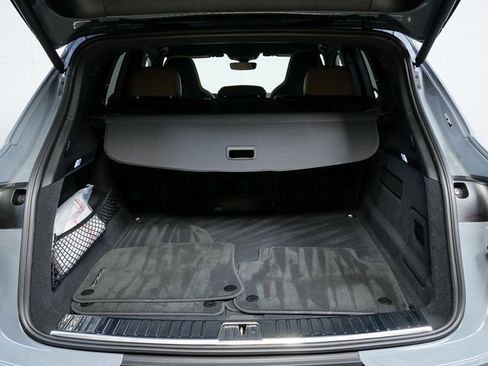 Certified 2026 Porsche Cayenne image 29