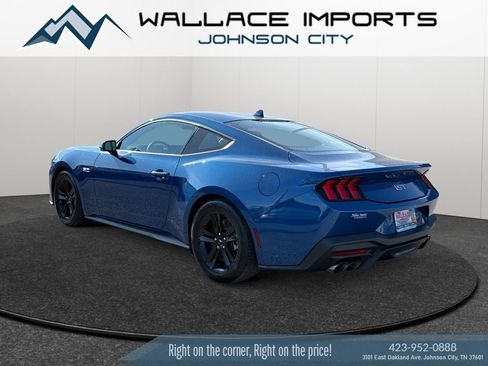 Used 2024 Ford Mustang GT RWD image 4