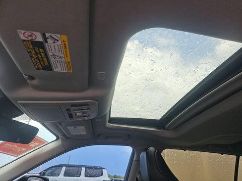 Used 2023 Toyota Highlander XLE image 20