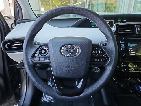 Used 2019 Toyota Prius LE AWD/4WD image 19