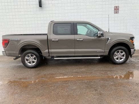 New 2025 Ford F150 XLT w/ Equipment Group 302A MID image 18