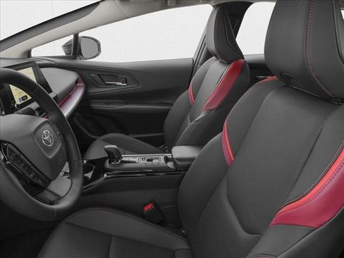 New 2026 Toyota Prius Plug-In Hybrid FWD image 6