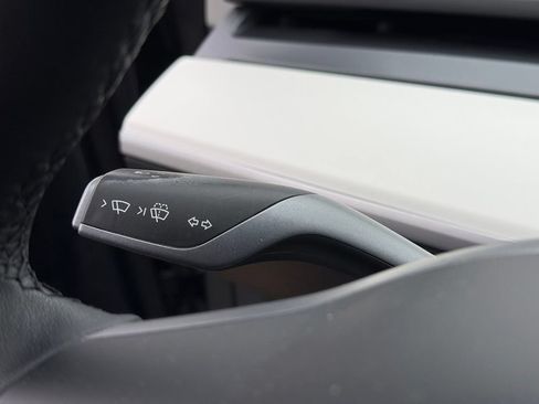 Used 2022 Tesla Model 3 Long Range AWD/4WD image 30
