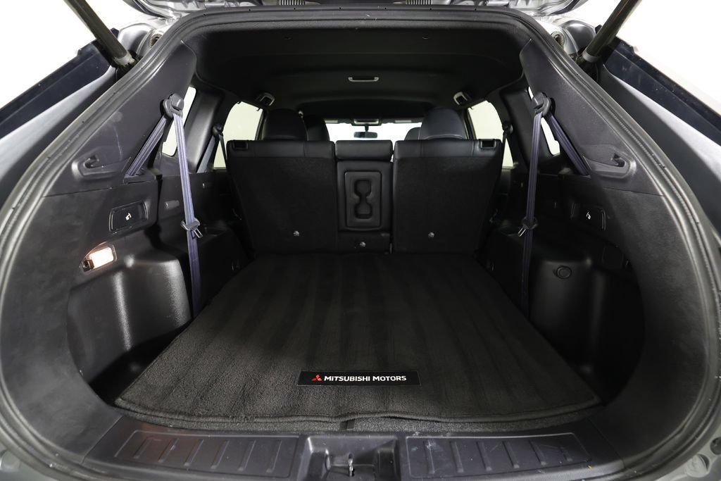Used 2024 Mitsubishi Outlander SE Black Edition FWD image 14