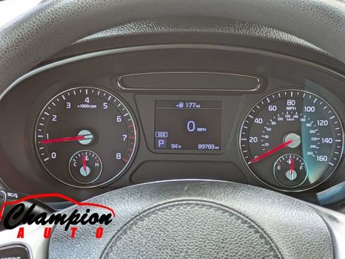 Used 2020 Kia Sorento LX FWD image 30