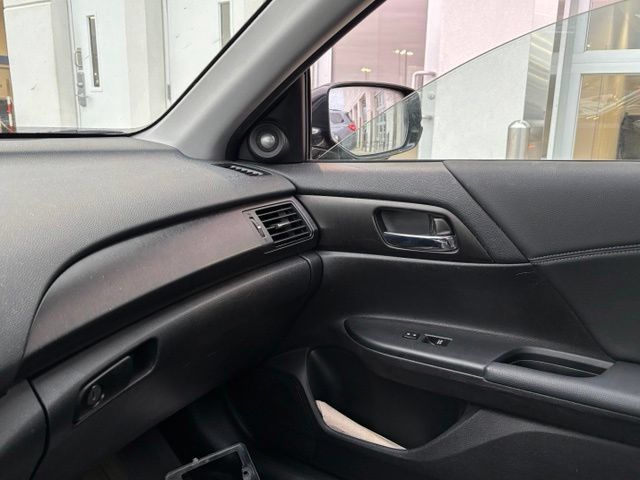 Used 2015 Honda Accord EX-L image 18