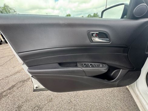Used 2013 Acura ILX w/ Technology Package FWD image 15