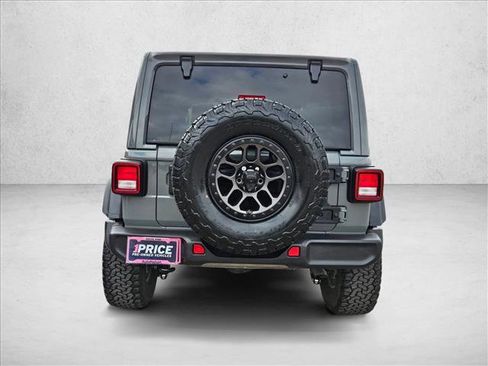 Used 2022 Jeep Wrangler Unlimited Sport AWD/4WD image 7
