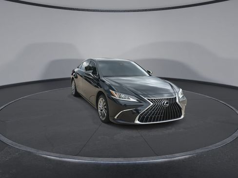 Used 2025 Lexus ES 350 w/ Technology Package FWD image 3