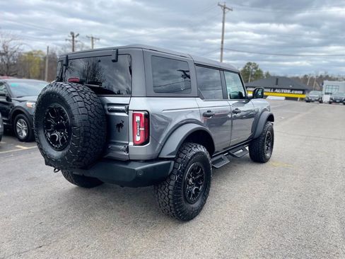 Used 2022 Ford Bronco Outer Banks image 6