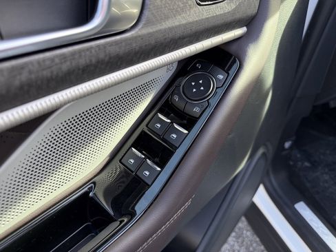 New 2026 Ford Explorer Platinum w/ LUX Leather Package image 14