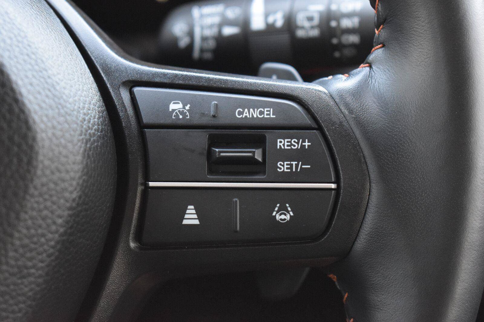 Used 2025 Honda CR-V Sport-L image 8