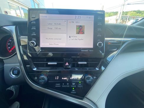 Used 2023 Toyota Camry XSE FWD image 21