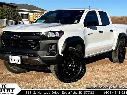 Used 2024 Chevrolet Colorado Trail Boss w/ Safety Package image 1