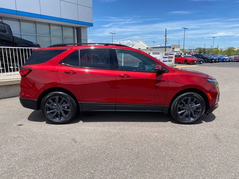 Used 2024 Chevrolet Equinox RS w/ RS Leather Package AWD/4WD image 6