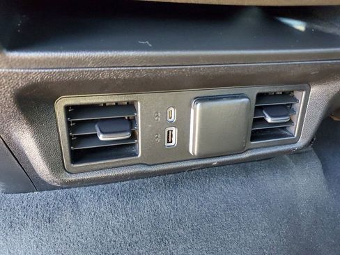 Used 2023 Chevrolet Silverado 1500 LT image 14