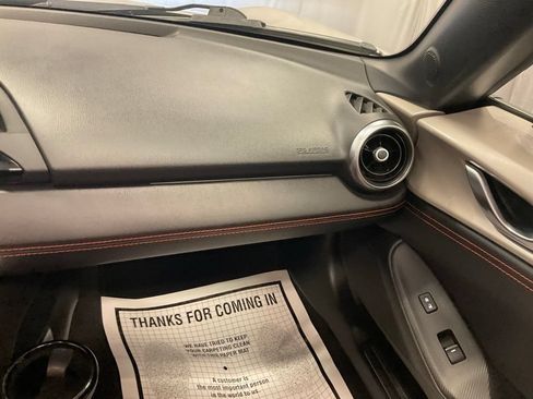 Used 2023 MAZDA MX-5 Miata Grand Touring RWD image 32