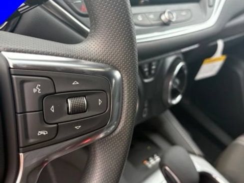 New 2026 Chevrolet Blazer LT w/ Convenience Package FWD image 16