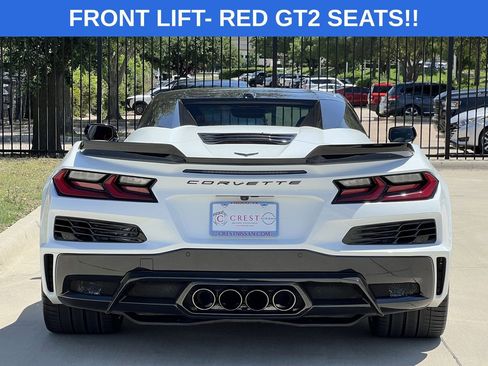 Used 2025 Chevrolet Corvette Z06 w/ Stealth Interior Trim Package RWD image 4