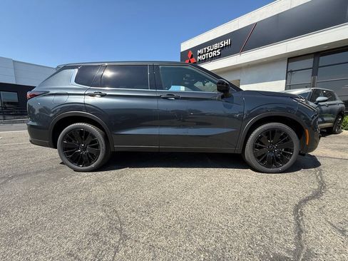 New 2026 Mitsubishi Outlander LE FWD image 15