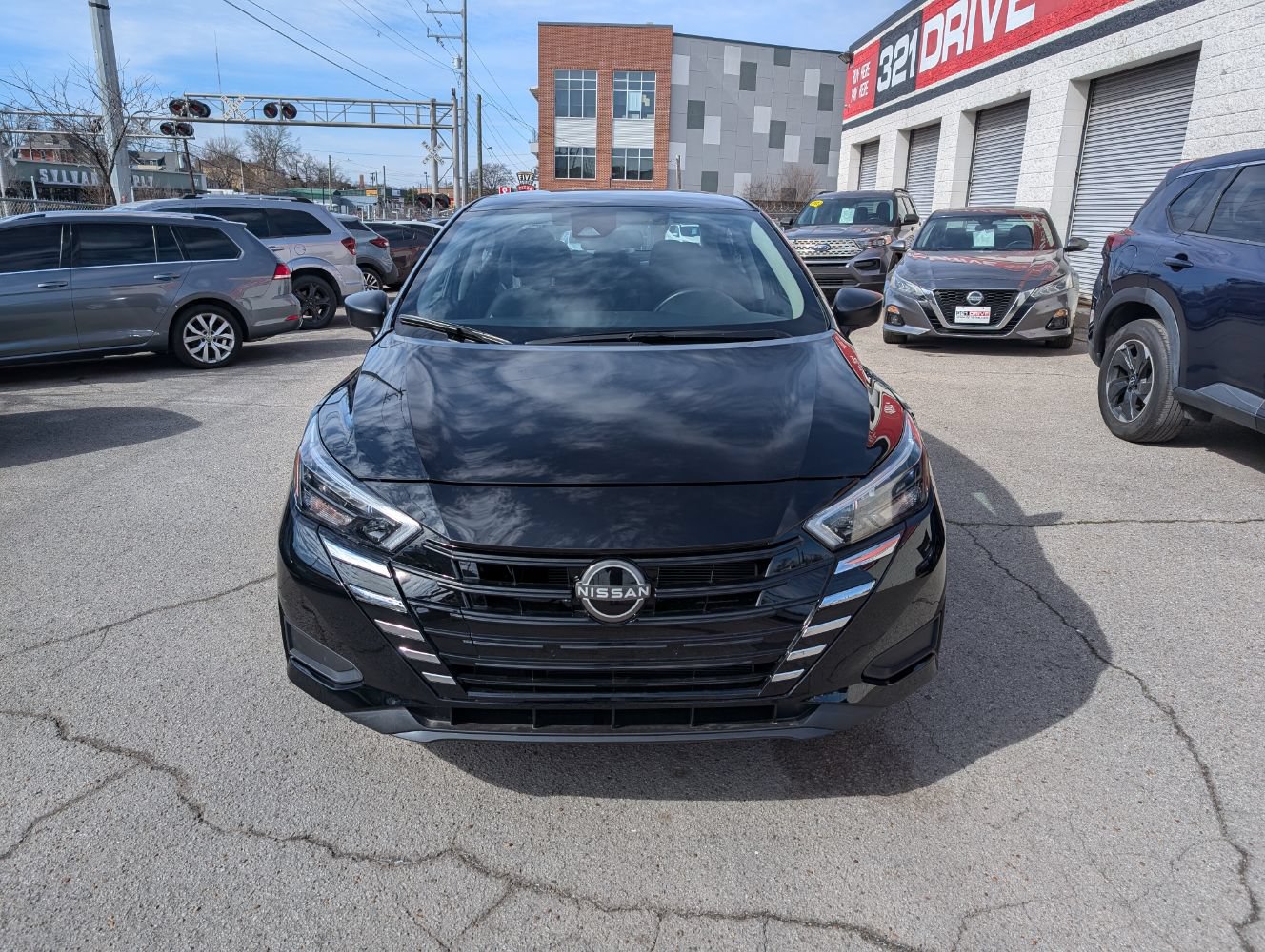 Used 2025 Nissan Versa S w/ Trunk Package FWD image 3