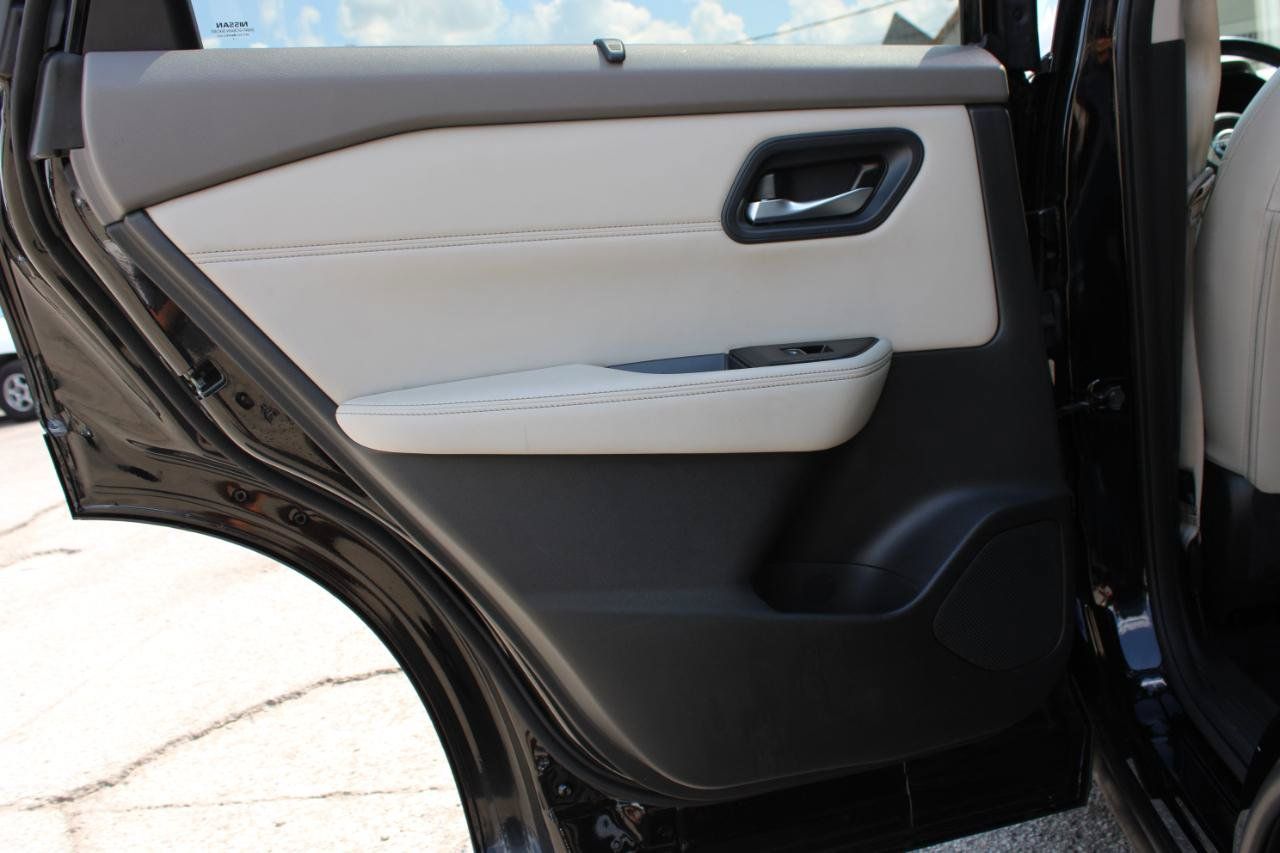 Used 2023 Nissan Rogue SL w/ SL Premium Package FWD image 35