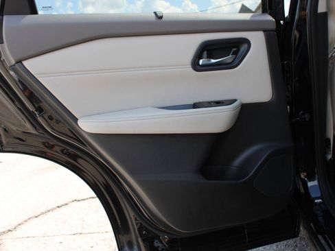 Used 2023 Nissan Rogue SL w/ SL Premium Package FWD image 35