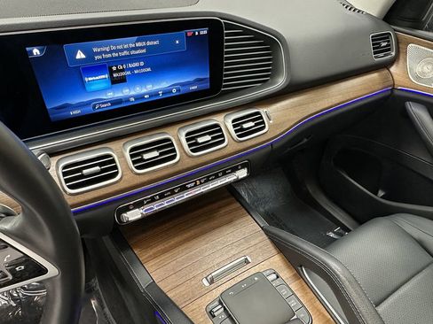 Certified 2025 Mercedes-Benz GLE 350 4MATIC image 30