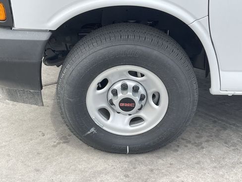 New 2025 GMC Savana 2500 w/ Driver Convenience Package image 32