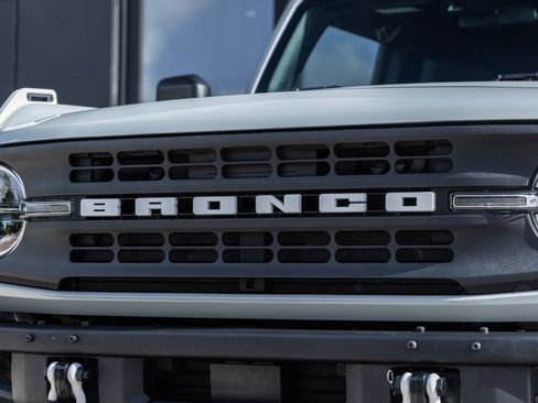 Used 2022 Ford Bronco 2-Door w/ Sasquatch Package AWD/4WD image 14