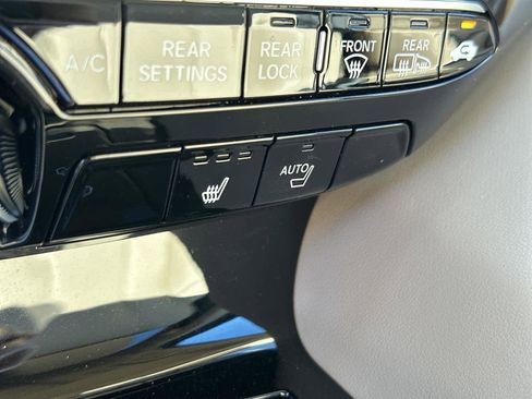 Certified 2025 Acura MDX FWD w/ Technology Package image 26