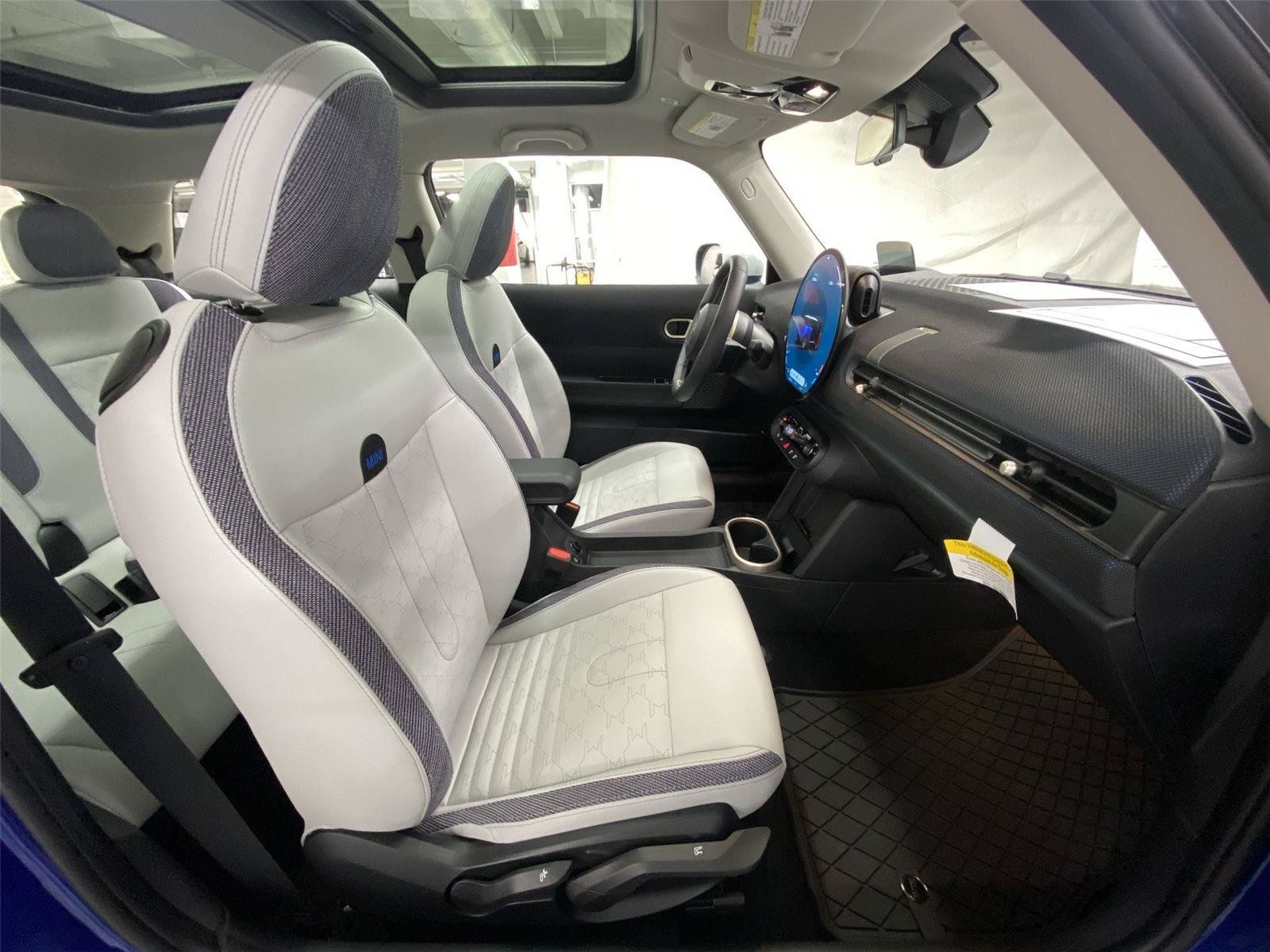Used 2025 MINI Cooper S FWD image 30