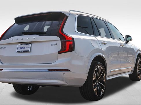 New 2026 Volvo XC90 B6 Ultra w/ Protection Package image 5
