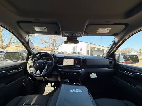 New 2026 GMC Sierra 1500 SLT AWD/4WD image 36