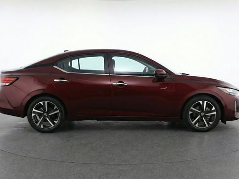 Used 2025 Nissan Sentra SV FWD image 11