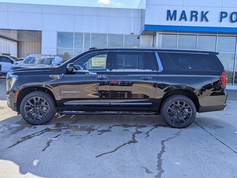 New 2026 GMC Yukon XL Denali image 9