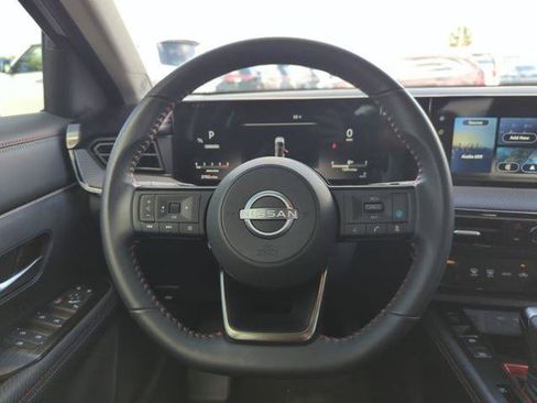 Certified 2025 Nissan Kicks SR FWD image 25