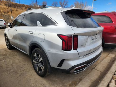 Certified 2022 Kia Sorento SX Prestige image 21