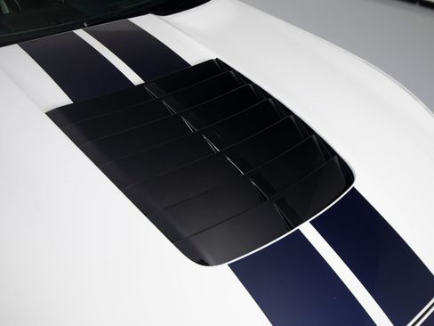 Used 2022 Ford Mustang Shelby GT500 w/ Carbon Fiber Track Pack image 36